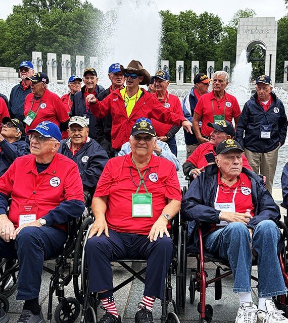 Dan Barden with fellow Veterans at the WWII Memorial Atlantic Theater fountain